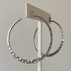 Silpada 925 Sterling Silver Hammered Hoop Earrings P1287